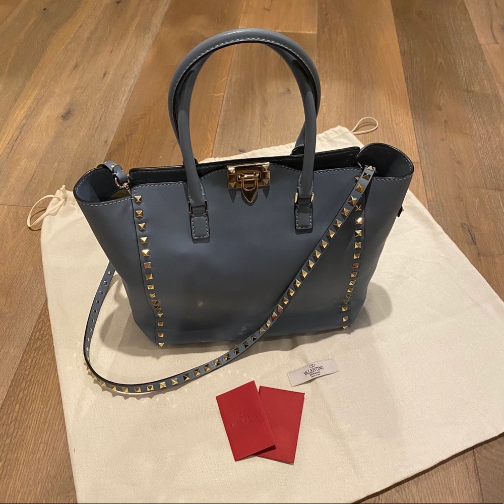 🔹Valentino Rockstud Medium Bag